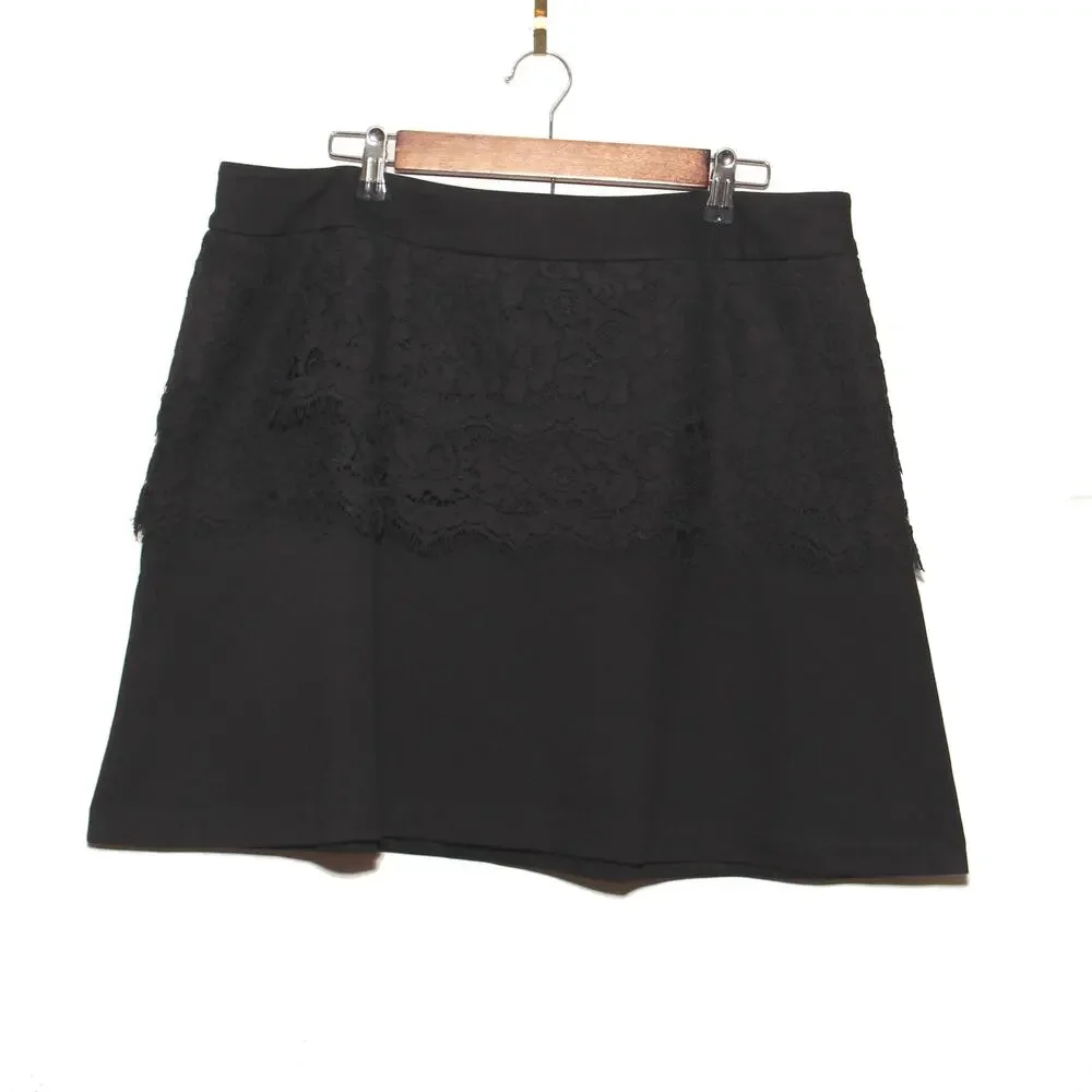 Cabi Style #3496 Soiree Lace Accent Skirt Size 16 Black